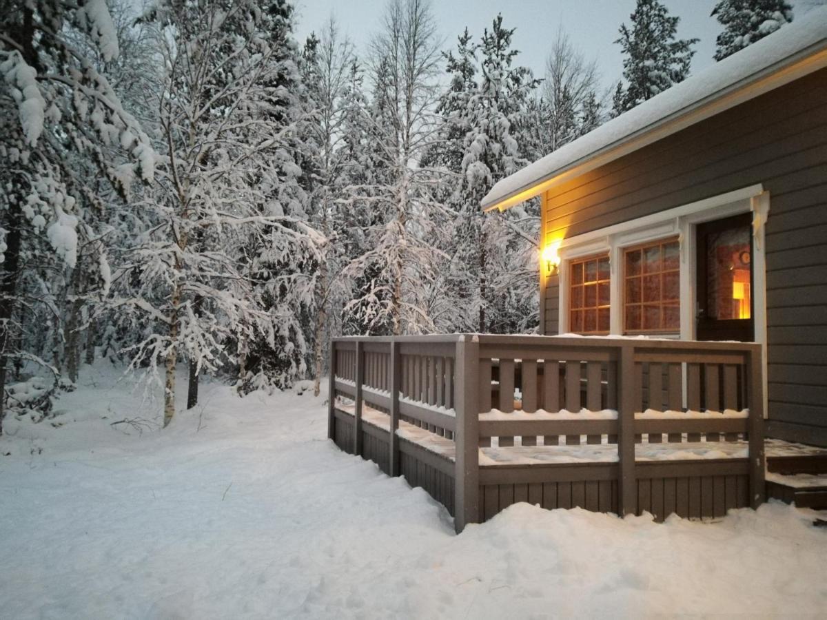 Raekkipirtti Villa ลูออสโต ภายนอก รูปภาพ